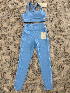 NWT Blue Leggings & Bra Set - Small